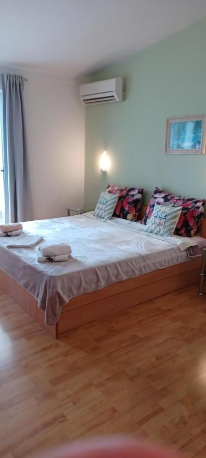 דוגי ראט Apartmani Mary חדר תמונה