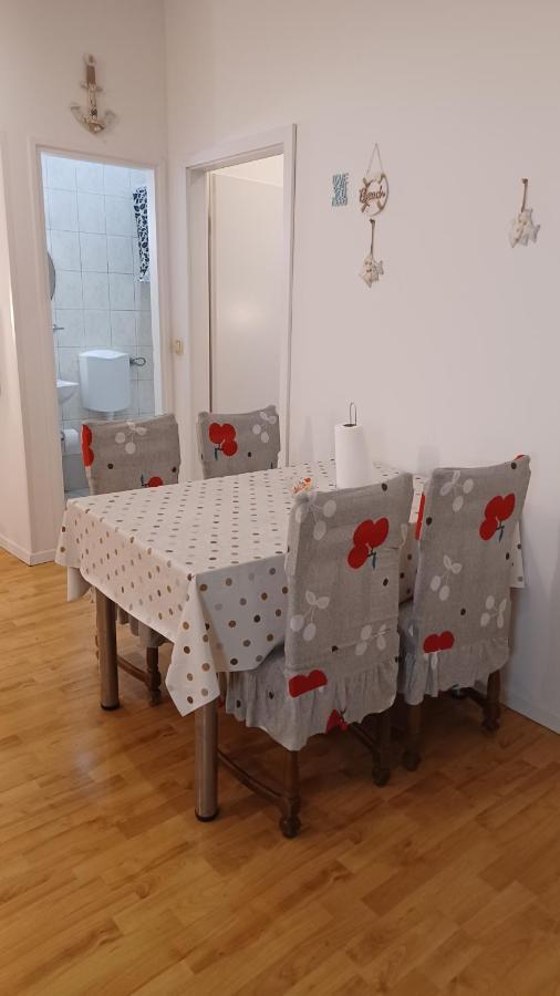 דוגי ראט Apartmani Mary מראה חיצוני תמונה